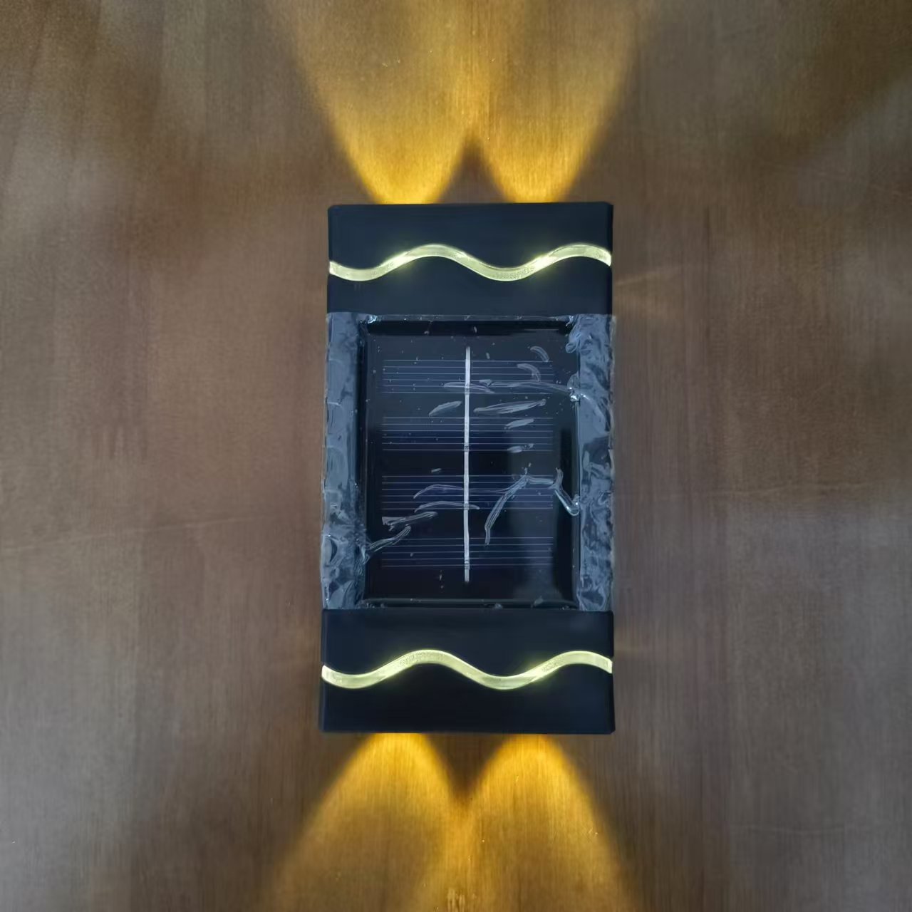 Outdoor Wall Light