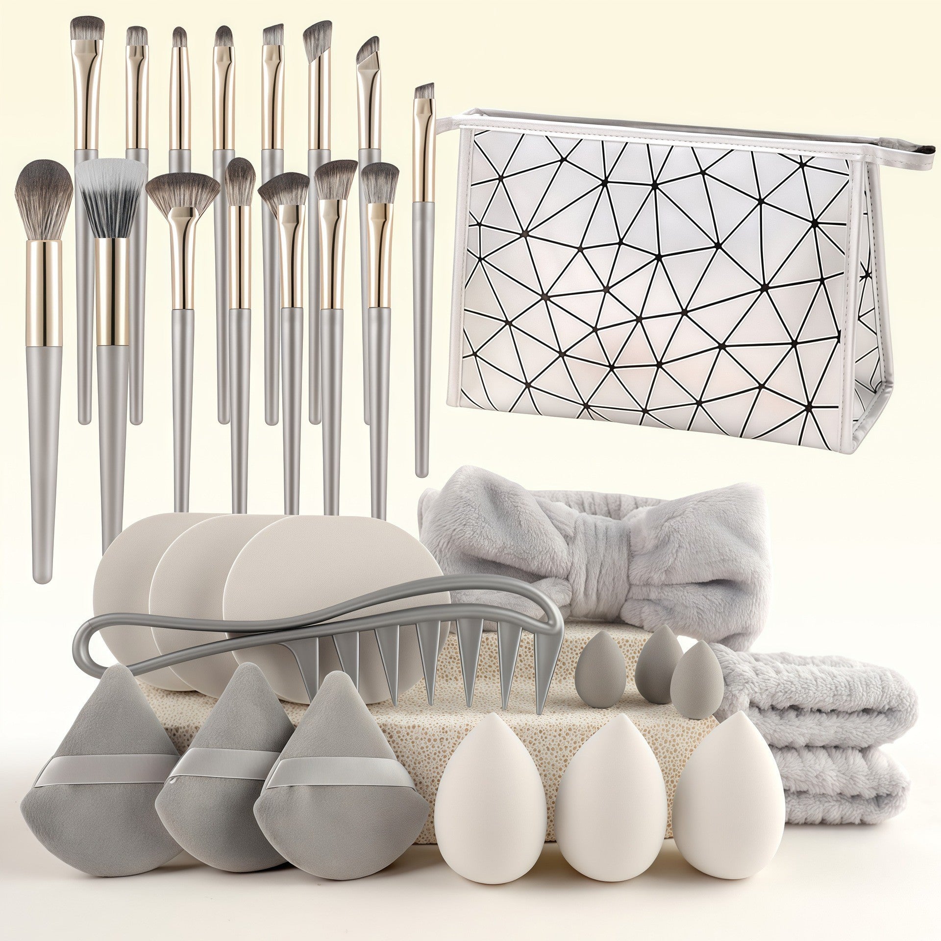 Professional Makeup Brush and Powder Puff Set 46 Pieces