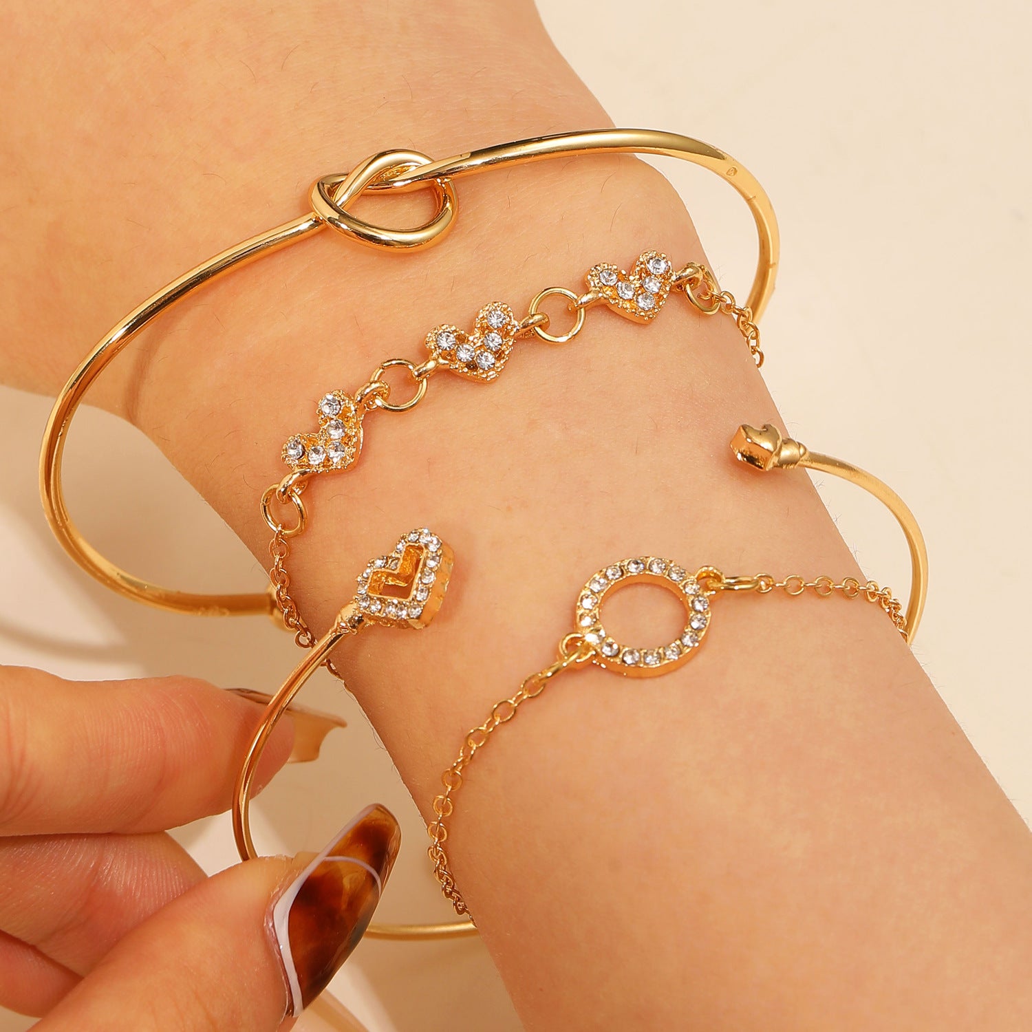 Women's Bohemian 8-Shaped Heart Alloy Bracelet