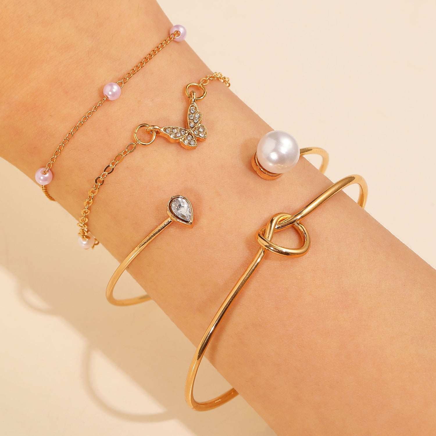 Women's Bohemian 8-Shaped Heart Alloy Bracelet